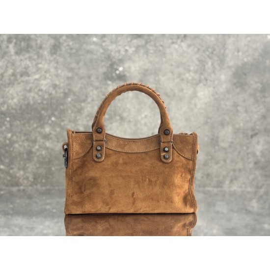 Balenciaga Le Cagole