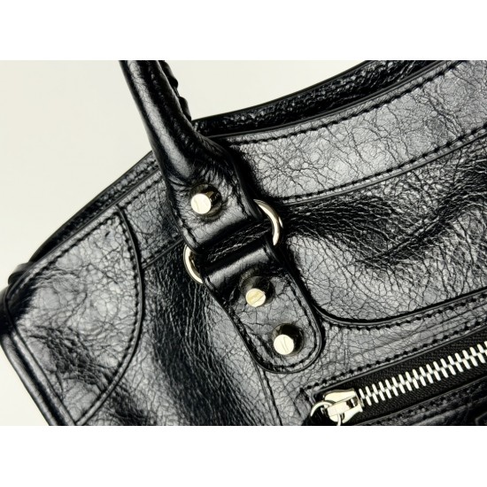 Balenciaga Le Cagole