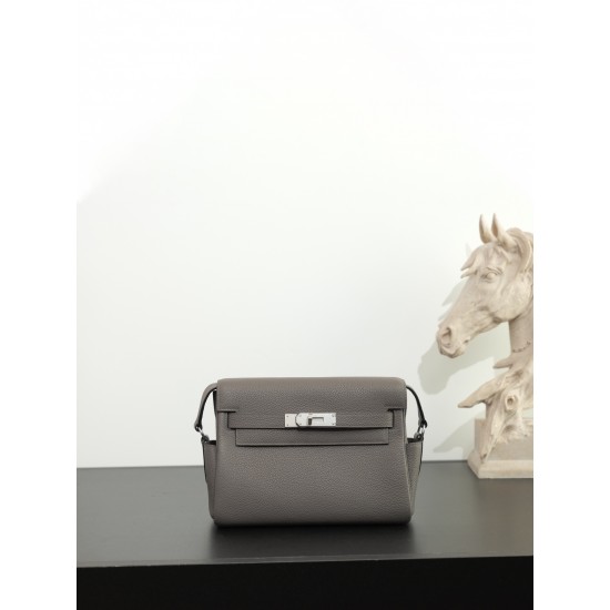 HERMÈS More