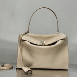 Balenciaga More ←
