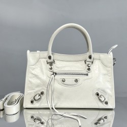 Balenciaga Le Cagole