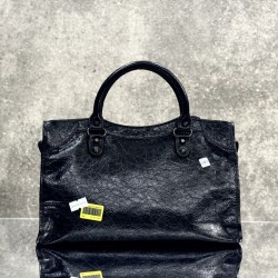 Balenciaga Le Cagole