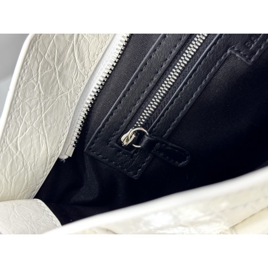 Balenciaga Le Cagole