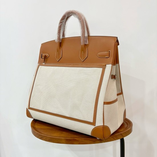 HERMÈS More