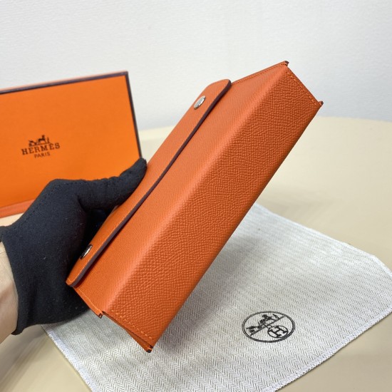 HERMÈS Wallet