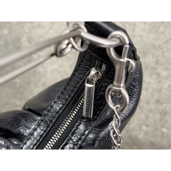 Balenciaga More ←