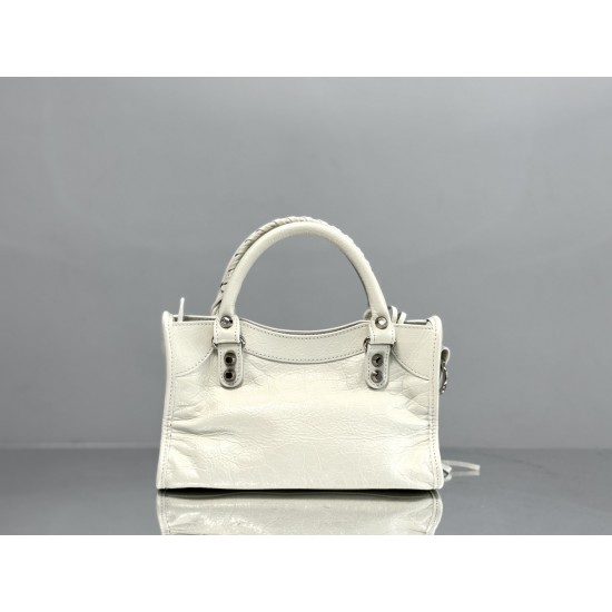 Balenciaga Le Cagole