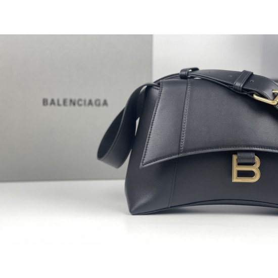 Balenciaga Downtown