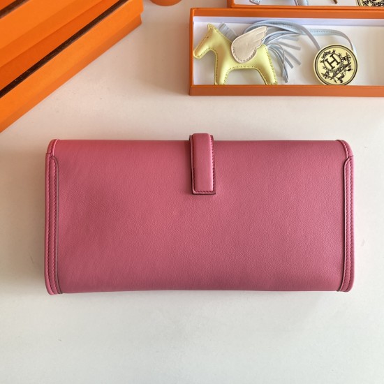 HERMÈS Clutchs
