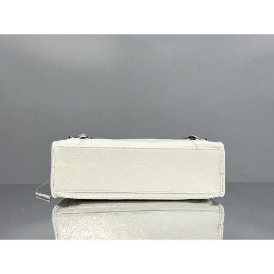 Balenciaga Le Cagole
