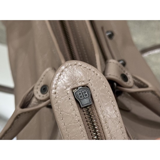 Balenciaga Le Cagole