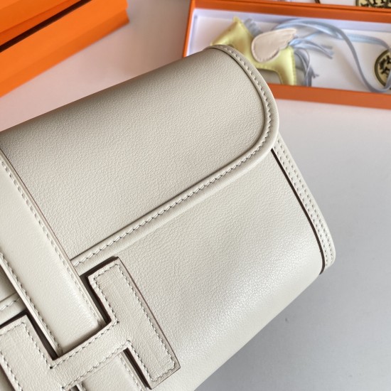 HERMÈS Clutchs