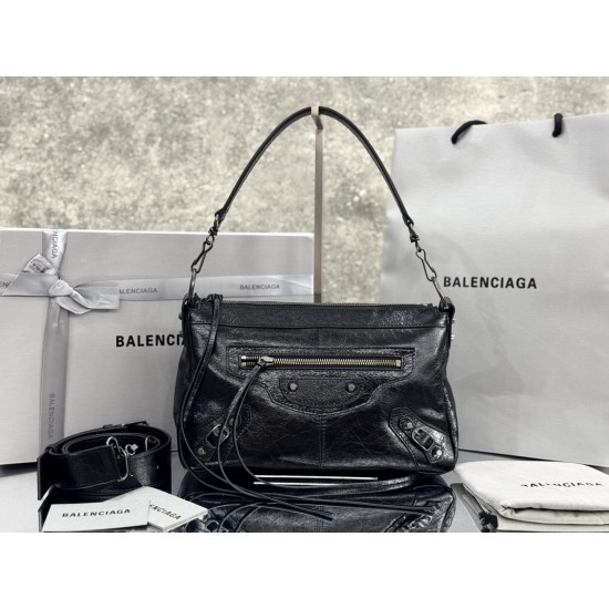 Balenciaga Le Cagole