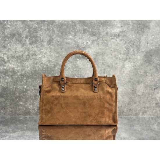 Balenciaga Le Cagole