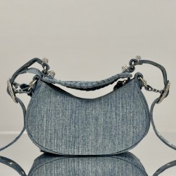 Balenciaga More ←
