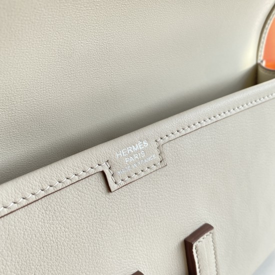 HERMÈS Clutchs