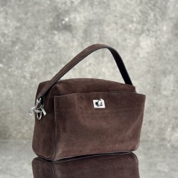 Balenciaga More ←