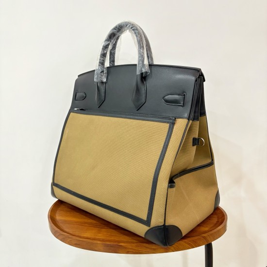 HERMÈS More