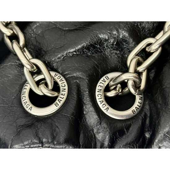 Balenciaga More ←