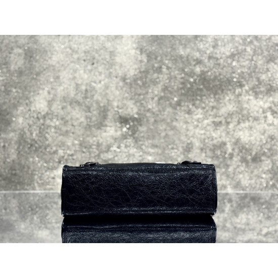 Balenciaga Le Cagole