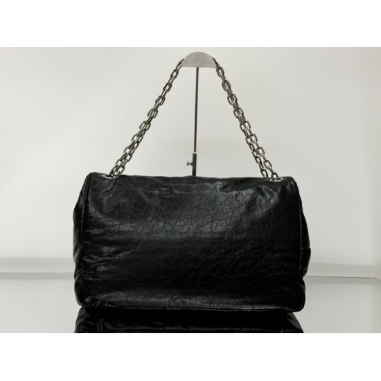 Balenciaga More ←