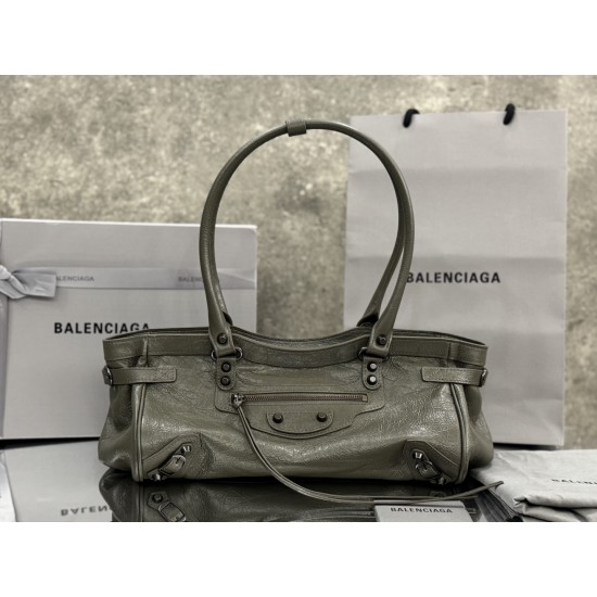 Balenciaga Le Cagole
