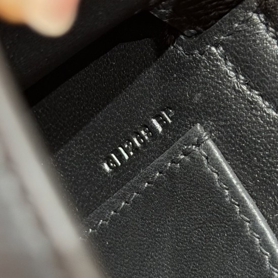 HERMÈS KELLY