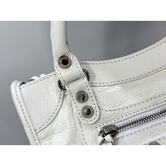 Balenciaga Le Cagole