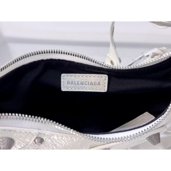 Balenciaga Le Cagole