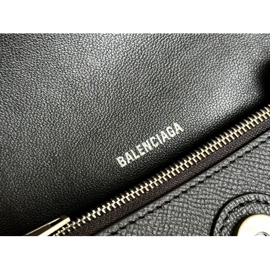 Balenciaga Downtown