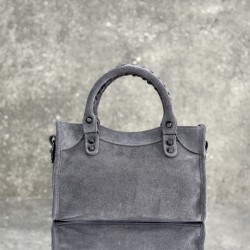 Balenciaga Le Cagole
