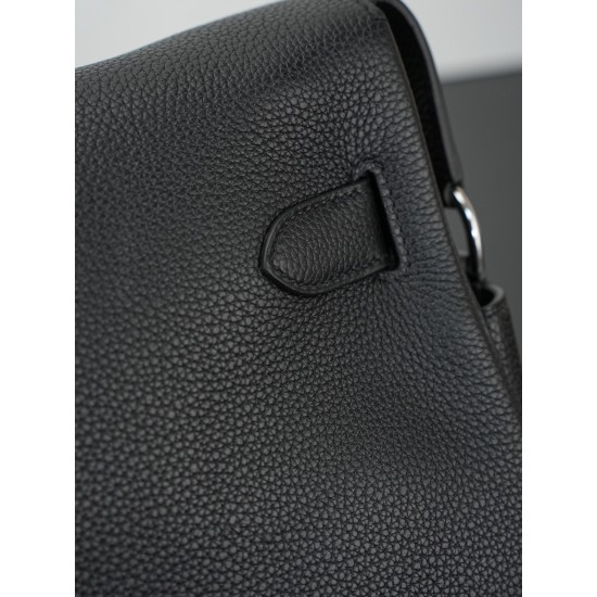 HERMÈS More