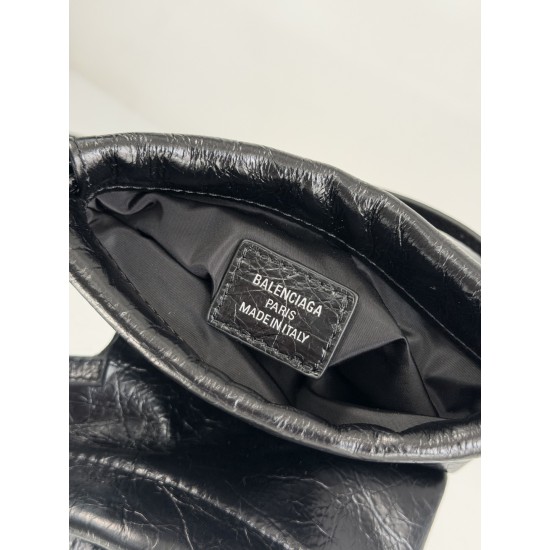 Balenciaga More ←