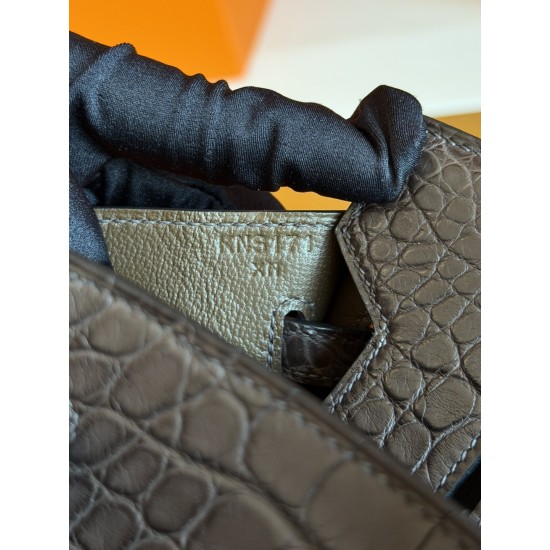 HERMÈS Birkin