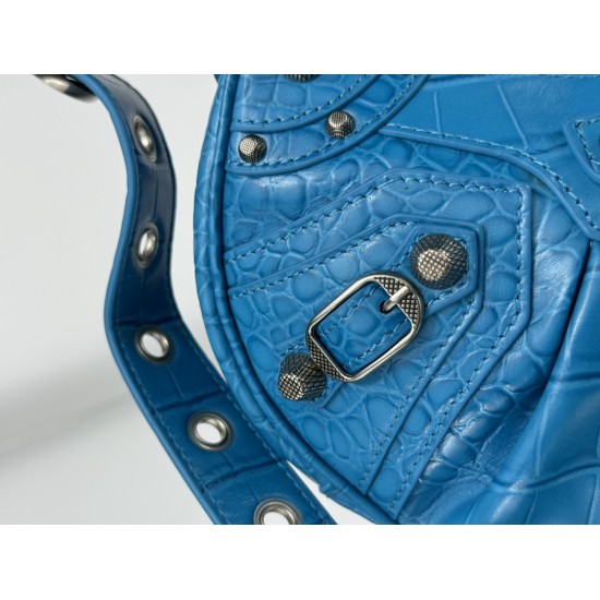 Balenciaga Le Cagole
