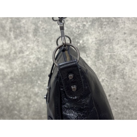 Balenciaga Le Cagole
