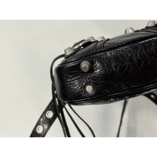 Balenciaga Le Cagole