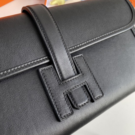 HERMÈS Clutchs