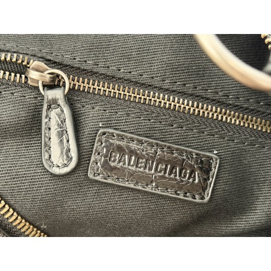 Balenciaga Le Cagole