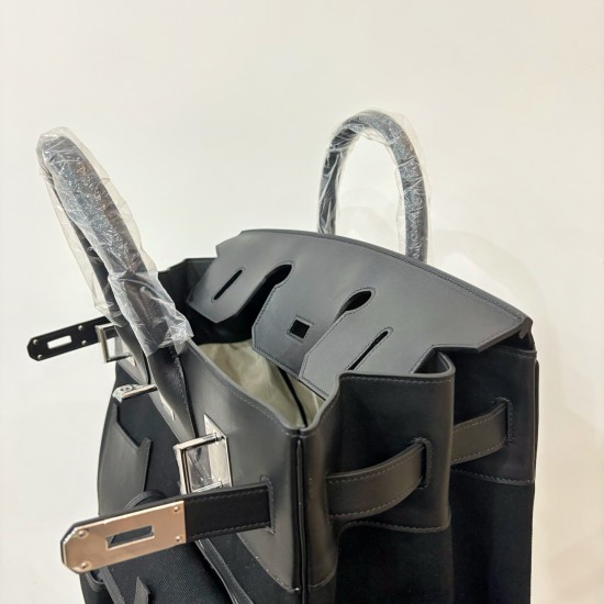 HERMÈS More