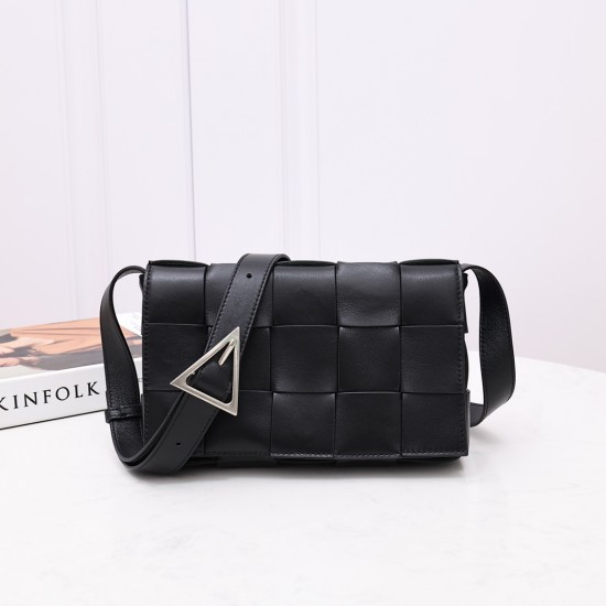 Bottega Veneta ​‍Cassette