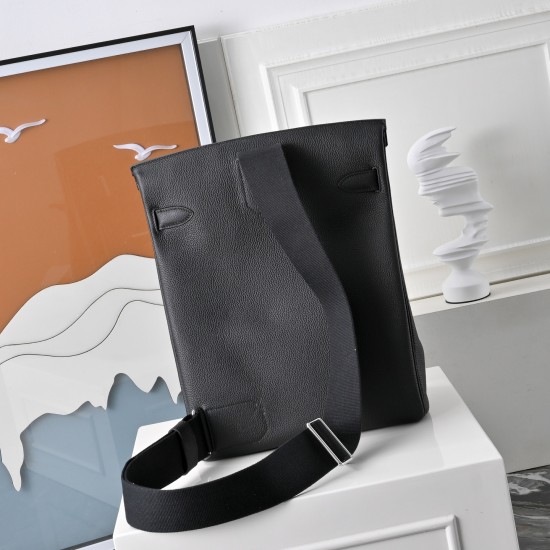 HERMÈS More