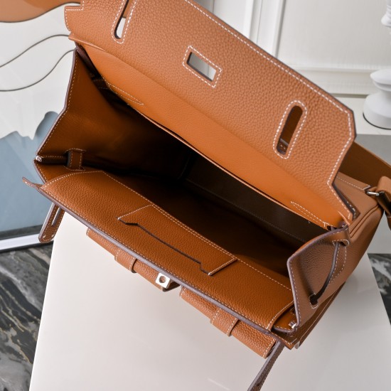HERMÈS More