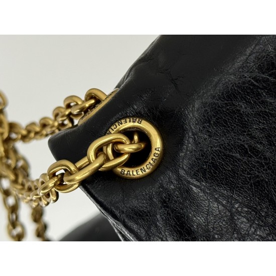 Balenciaga More ←