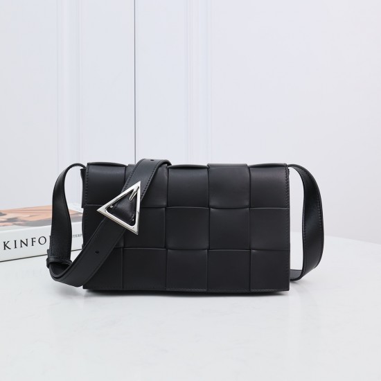 Bottega Veneta ​‍Cassette