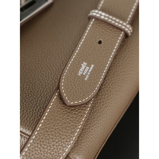 HERMÈS More