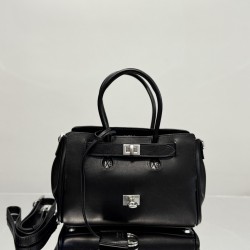 Balenciaga More ←