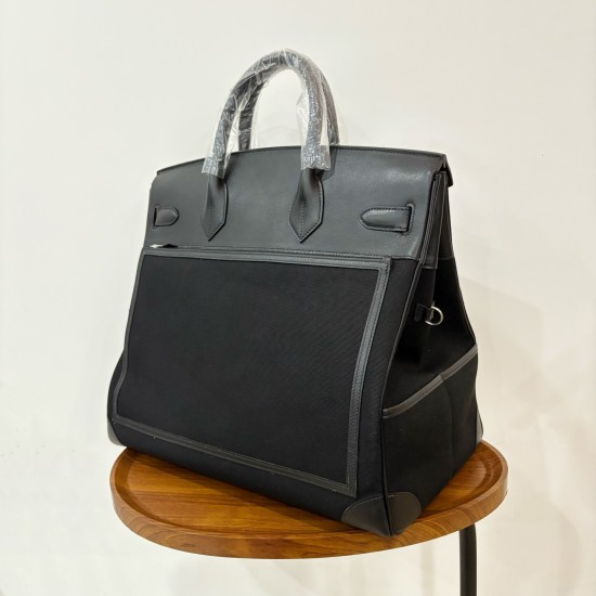 HERMÈS More