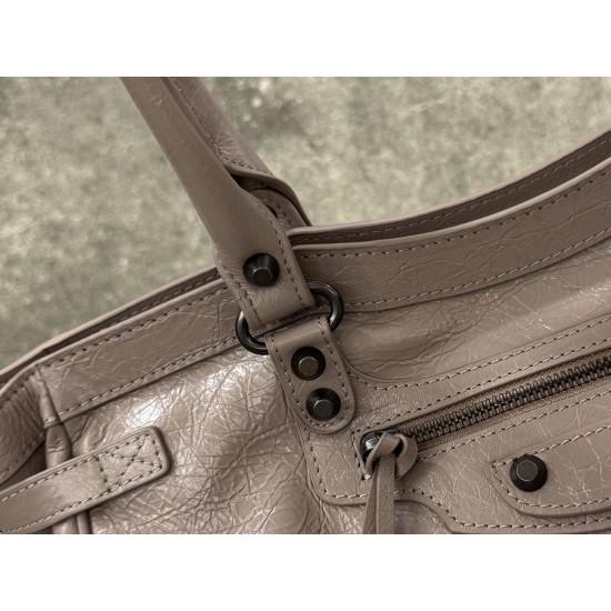 Balenciaga Le Cagole