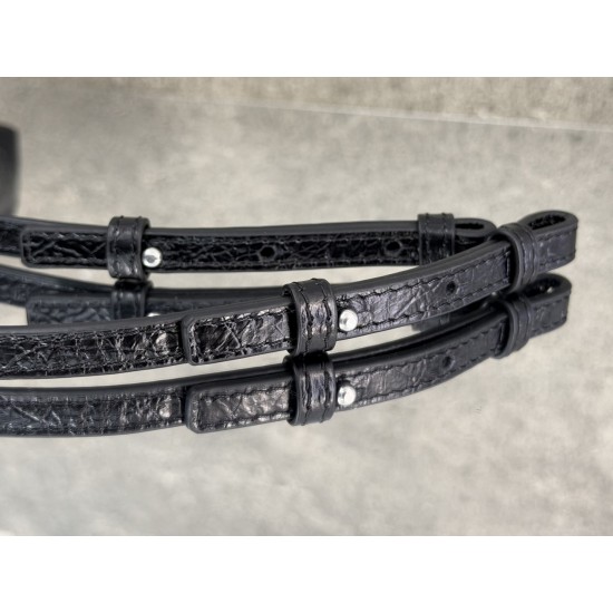 Balenciaga More ←